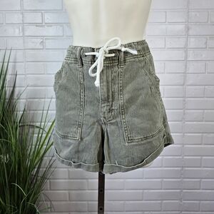 American Eagle Olive Green Drawstring Pull On Shorts Size 6